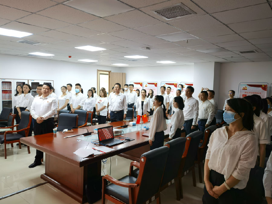 兰州新区16万名求职者共赴愿望之约-新华网